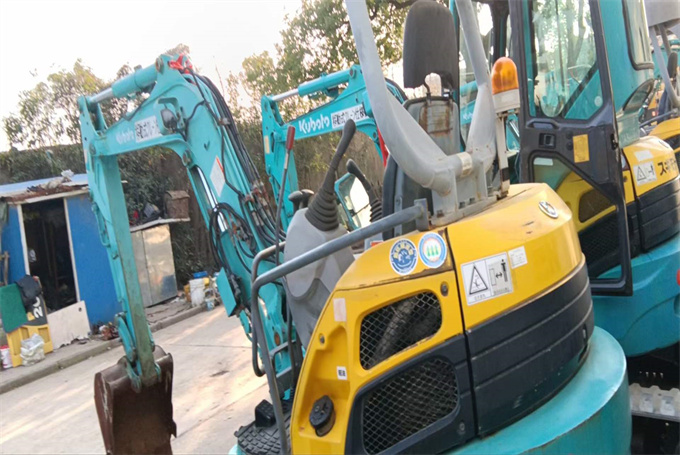 Kubota U135S Crawler  excavator